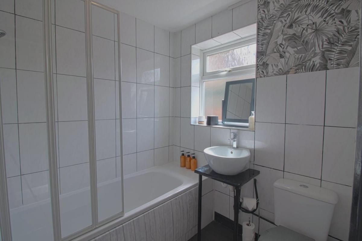 Egton St - Stylish House With Parking, Near Town! Βίλα Kingston upon Hull Εξωτερικό φωτογραφία
